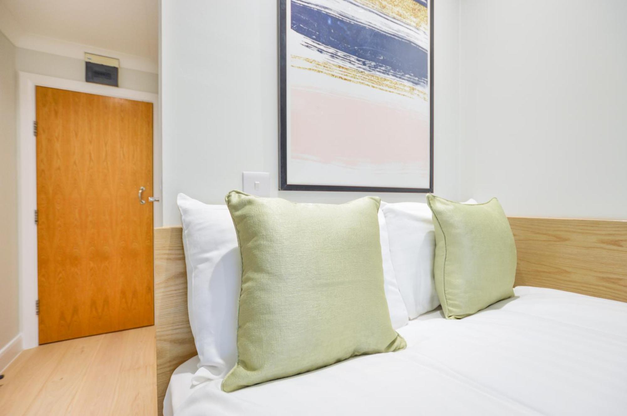 Апартаменты Queensborough Terrace Serviced By Concept